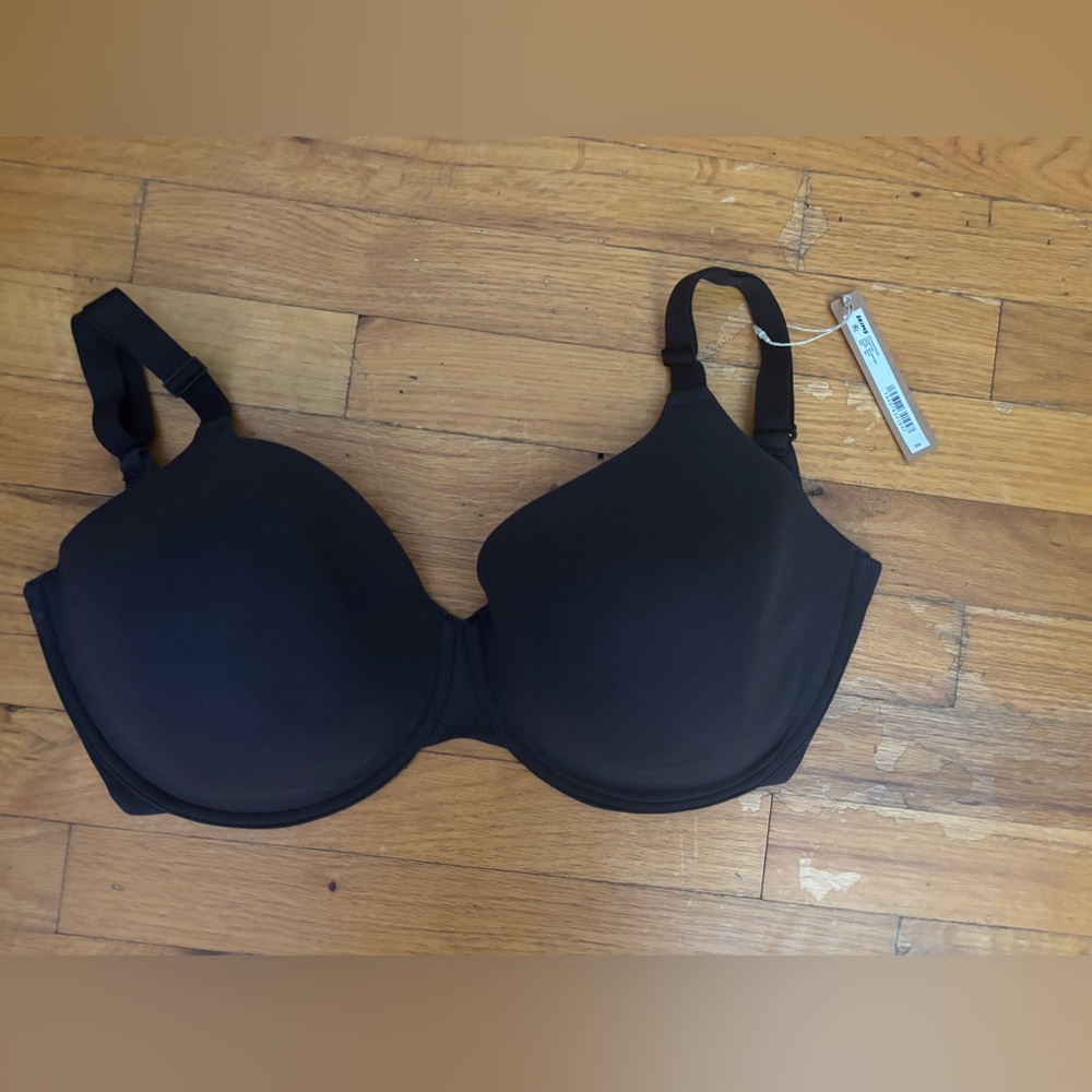Skims fits everybody t shirt bra onyx 38DDD